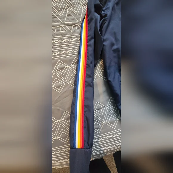 Zyia Active Navy With Rainbow Stripes Windbreaker Size Medium - Picture 4 of 12